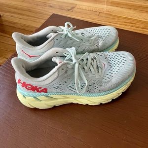 Hoka Clifton 7